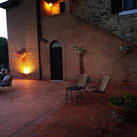 Agriturismo Podere S. Croce Saturnia Exterior foto