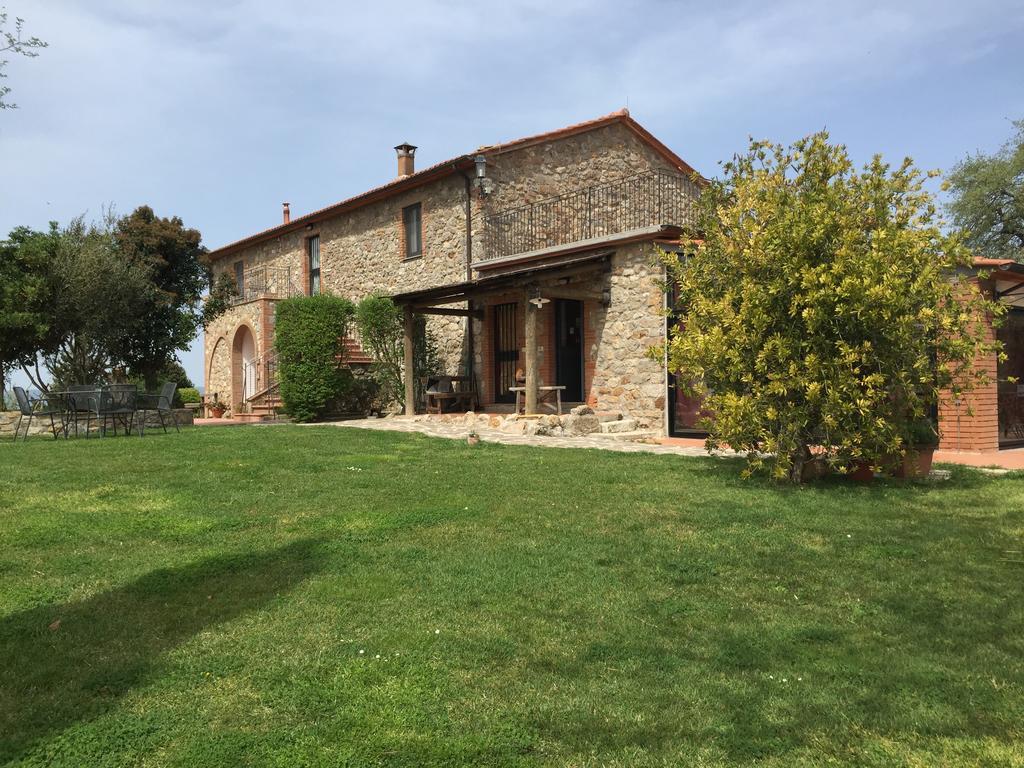 Agriturismo Podere S. Croce Saturnia Exterior foto